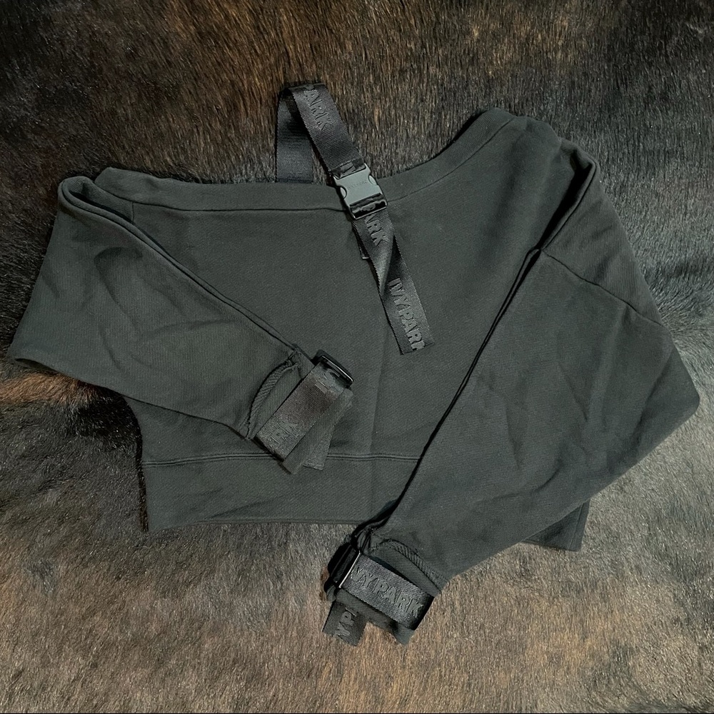 Ivy Park sweater